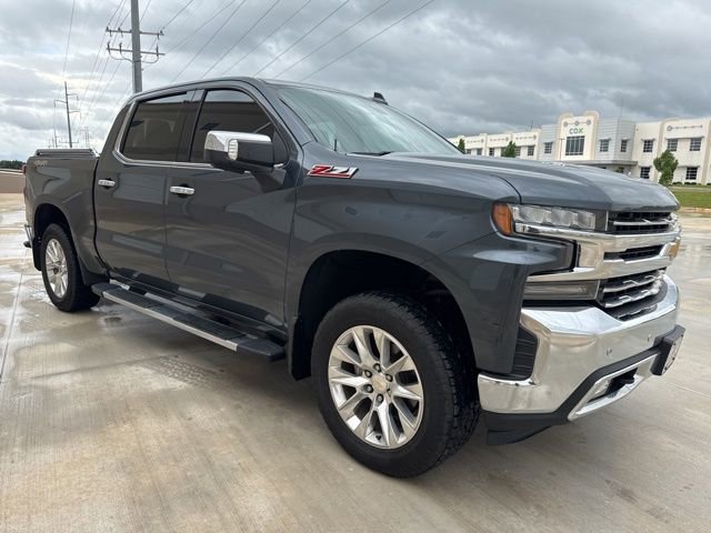 Used 2020 Chevrolet Silverado 1500 LTZ w/ LTZ Premium Package AWD/4WD image 3