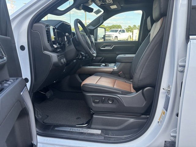 New 2026 Chevrolet Silverado 3500 High Country w/ High Country Premium Package image 2