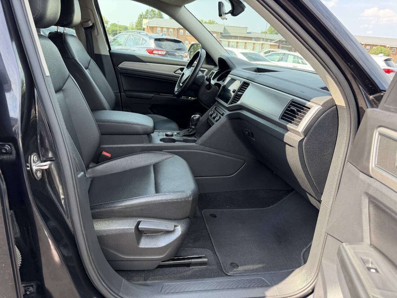 Used 2018 Volkswagen Atlas SE AWD/4WD image 10