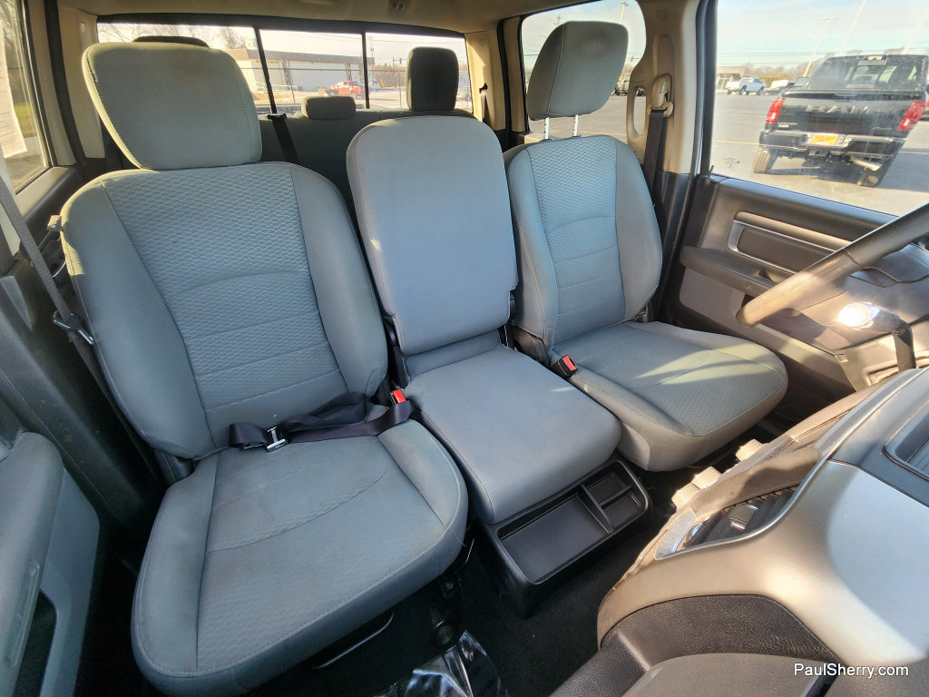 Used 2018 RAM 2500 SLT image 29