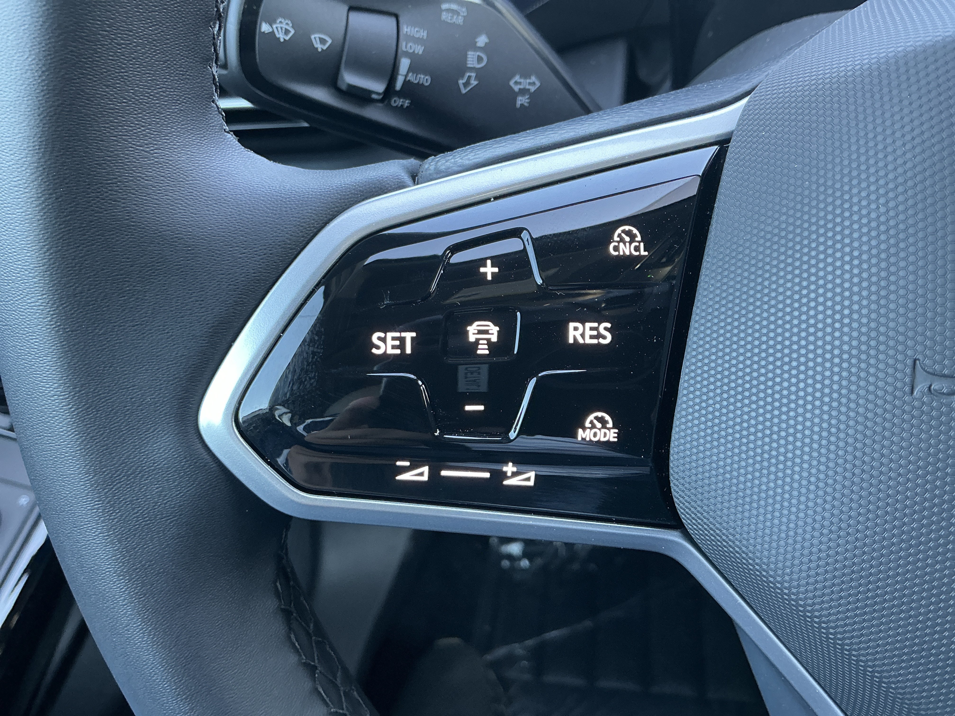 New 2026 Volkswagen ID.4 Pro S Plus AWD/4WD image 15