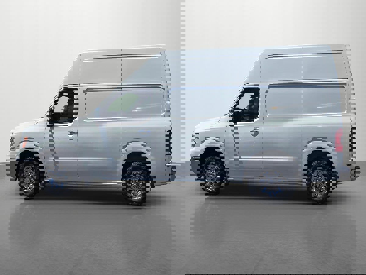 Used 2018 Nissan NV 3500 SL w/ Navigation Package image 7