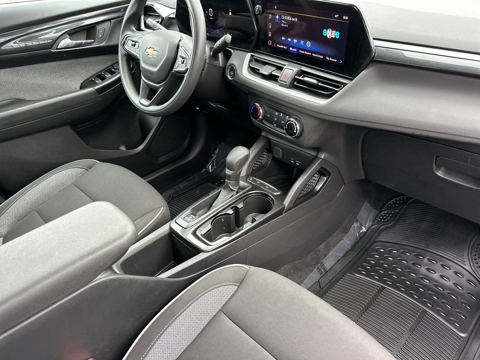 Used 2024 Chevrolet TrailBlazer LS image 16