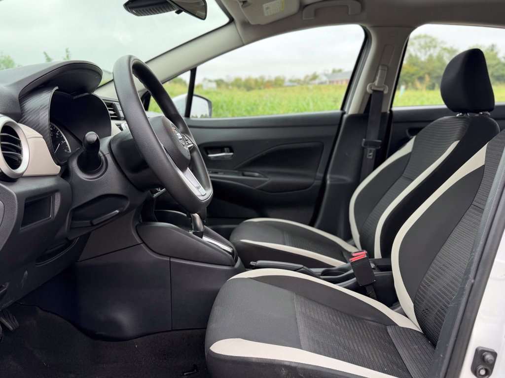 Used 2021 Nissan Versa SV FWD image 28