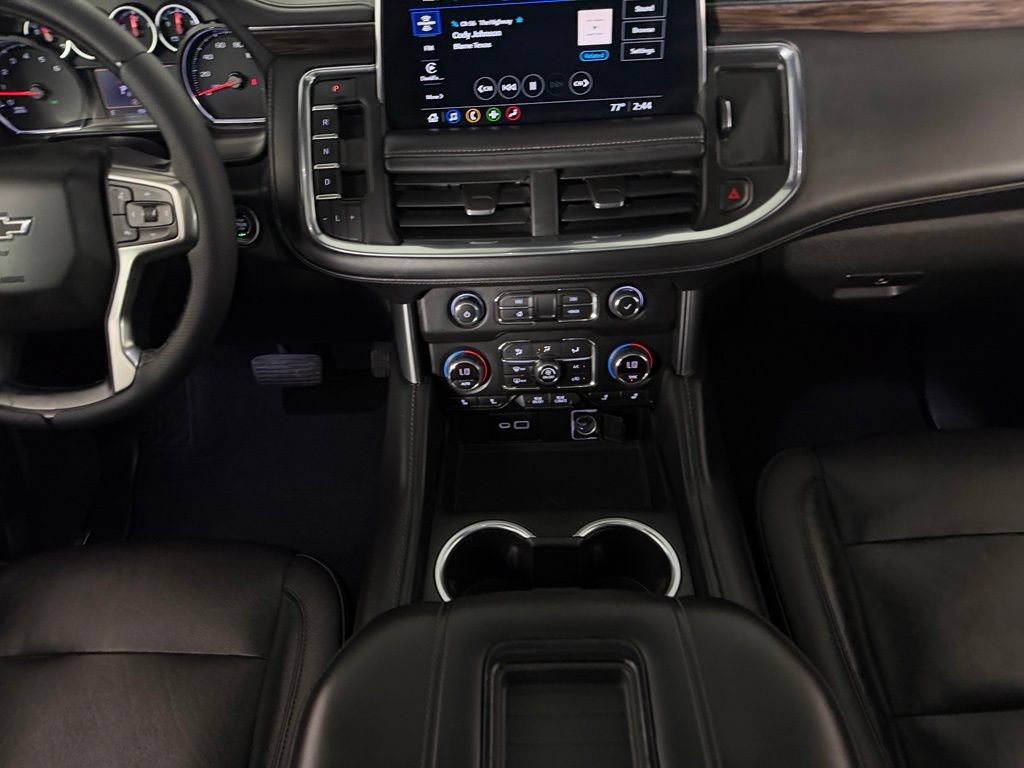 Used 2021 Chevrolet Suburban Z71 AWD/4WD image 15
