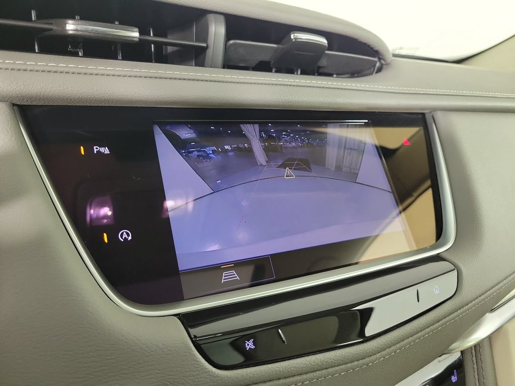 Certified 2022 Cadillac XT5 Premium Luxury FWD image 27