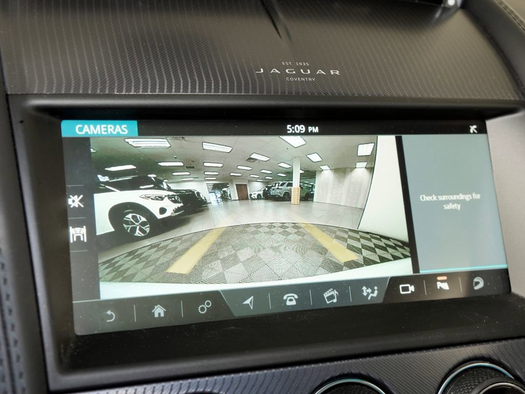 Used 2024 Jaguar F-TYPE R-Dynamic RWD image 29