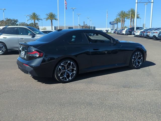 Used 2026 BMW 230i Coupe w/ Premium Package RWD image 6