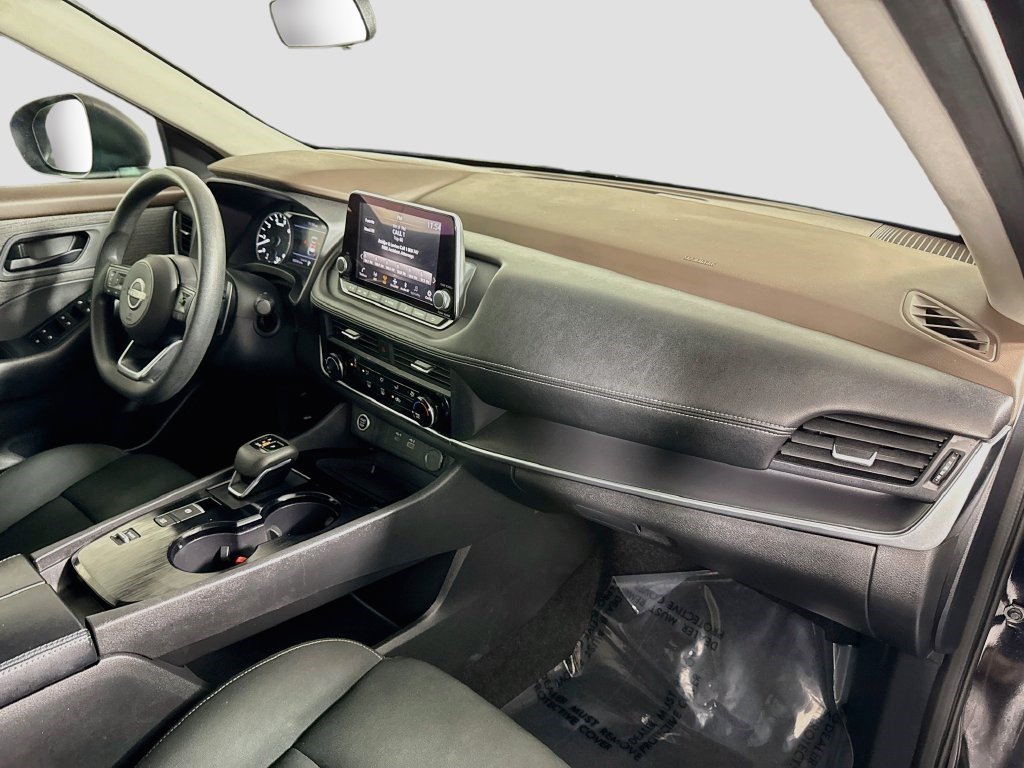Used 2023 Nissan Rogue S FWD image 29