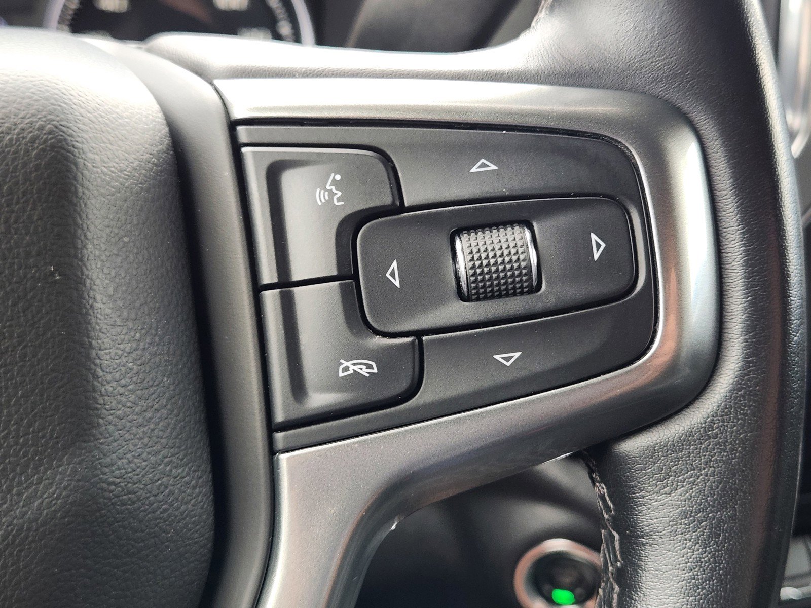 Used 2021 Chevrolet Silverado 1500 LT Trail Boss w/ Convenience Package II image 24