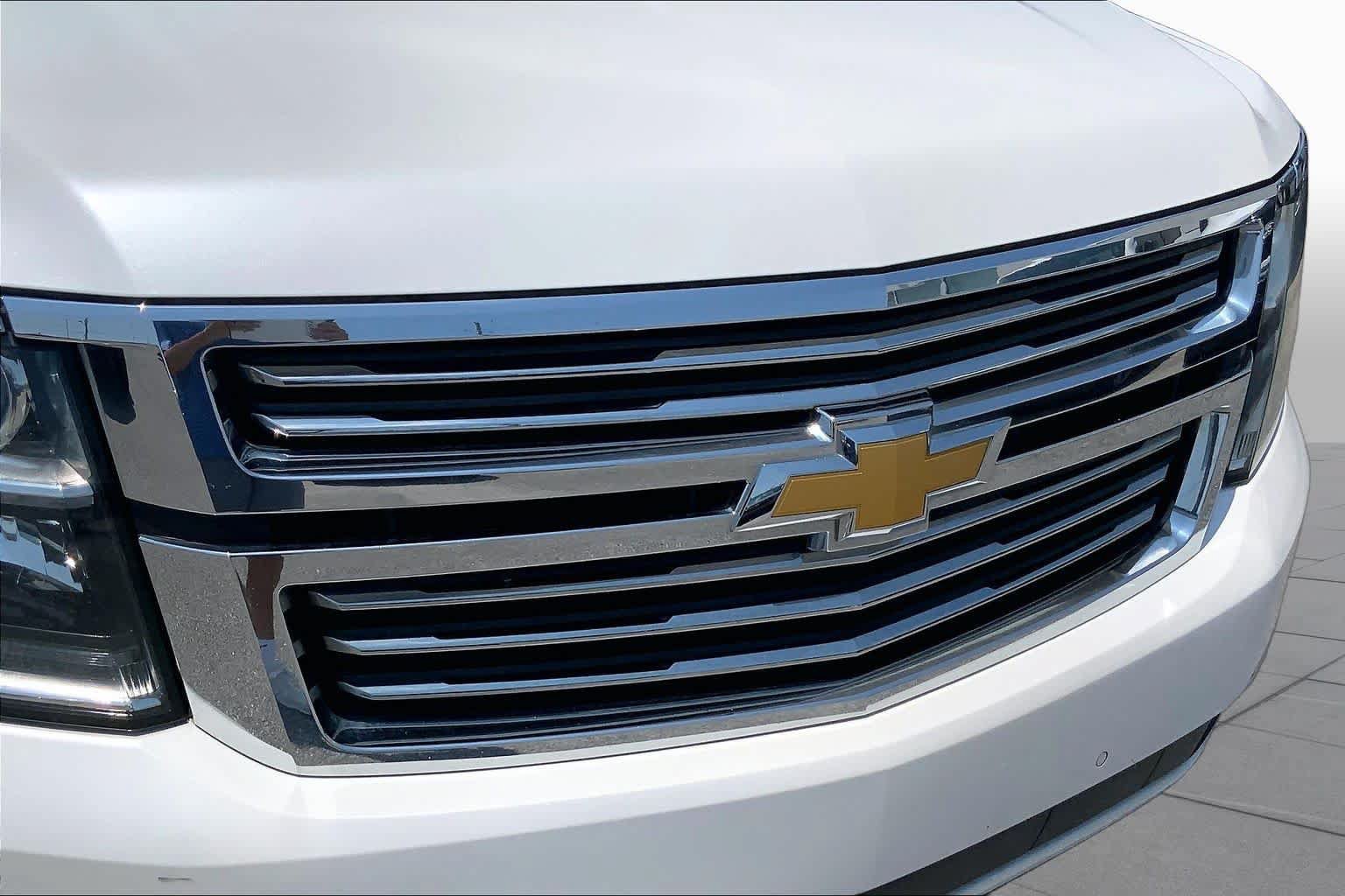 Used 2016 Chevrolet Suburban LTZ RWD image 29
