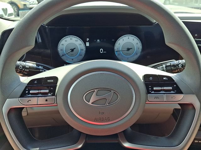 Used 2024 Hyundai Elantra SEL FWD image 21
