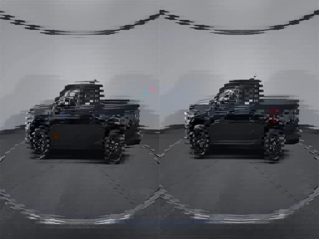 New 2025 Ford Maverick Lariat w/ Black Appearance Package image 5