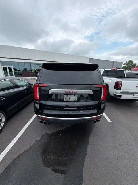 Used 2021 GMC Yukon Denali w/ Denali Ultimate Package AWD/4WD image 4