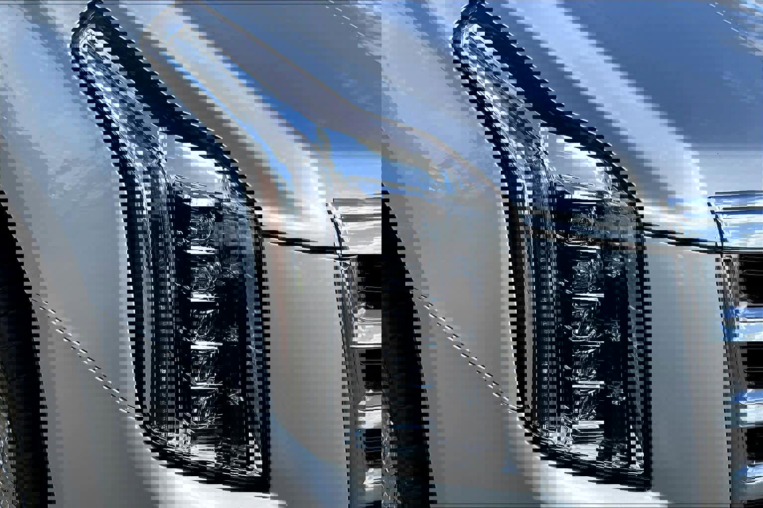 Used 2017 Cadillac Escalade Premium Luxury image 24