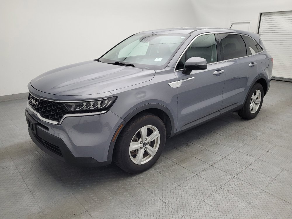 Used 2022 Kia Sorento LX FWD image 2