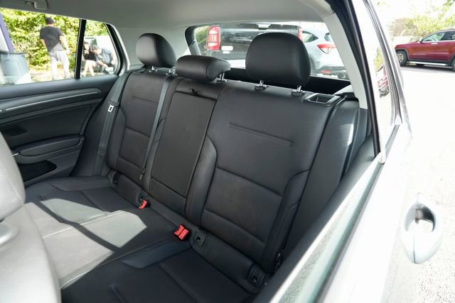 Used 2019 Volkswagen e-Golf SEL Premium image 22