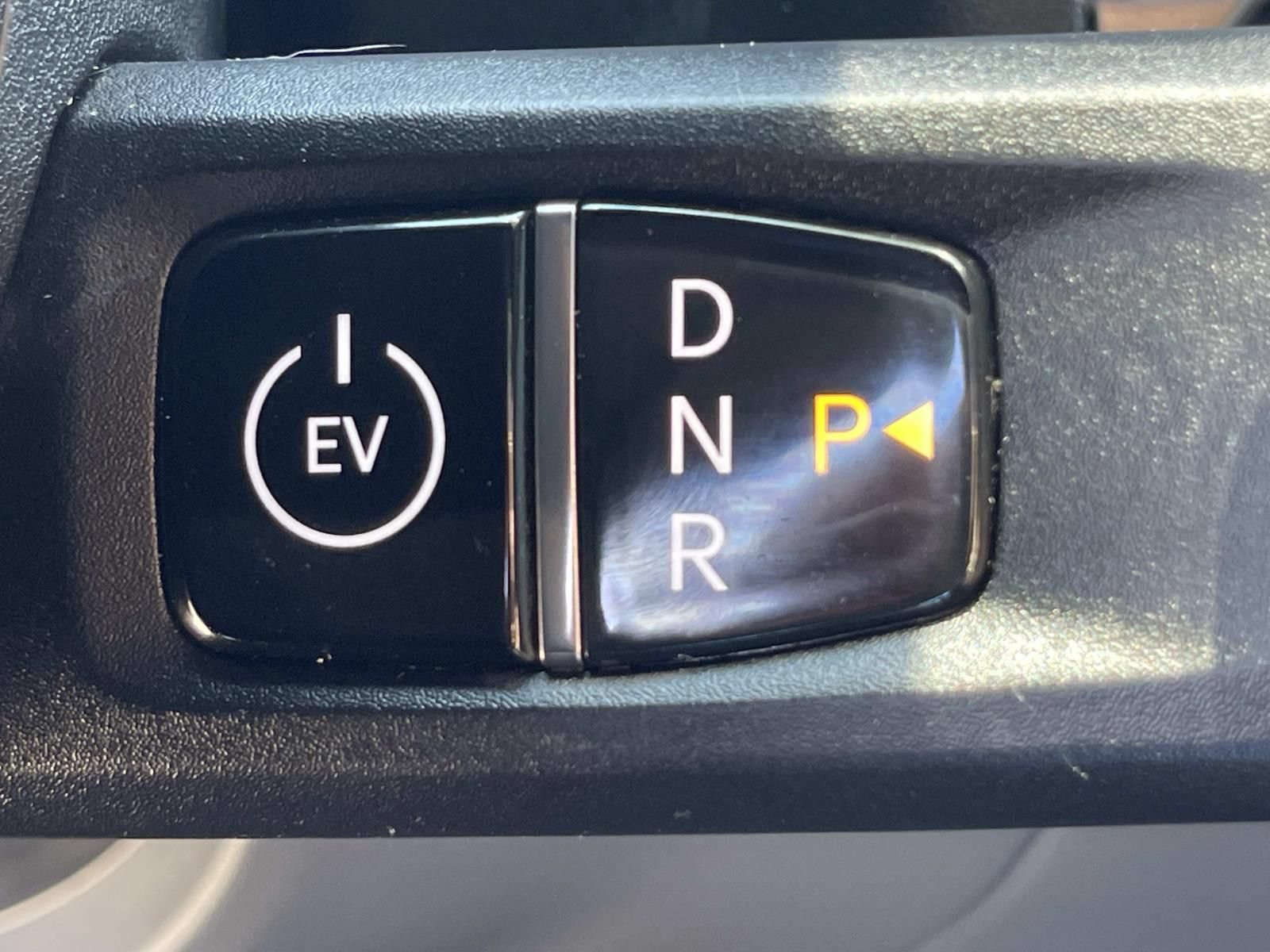 Used 2024 Kia EV9 Light Long Range RWD image 21
