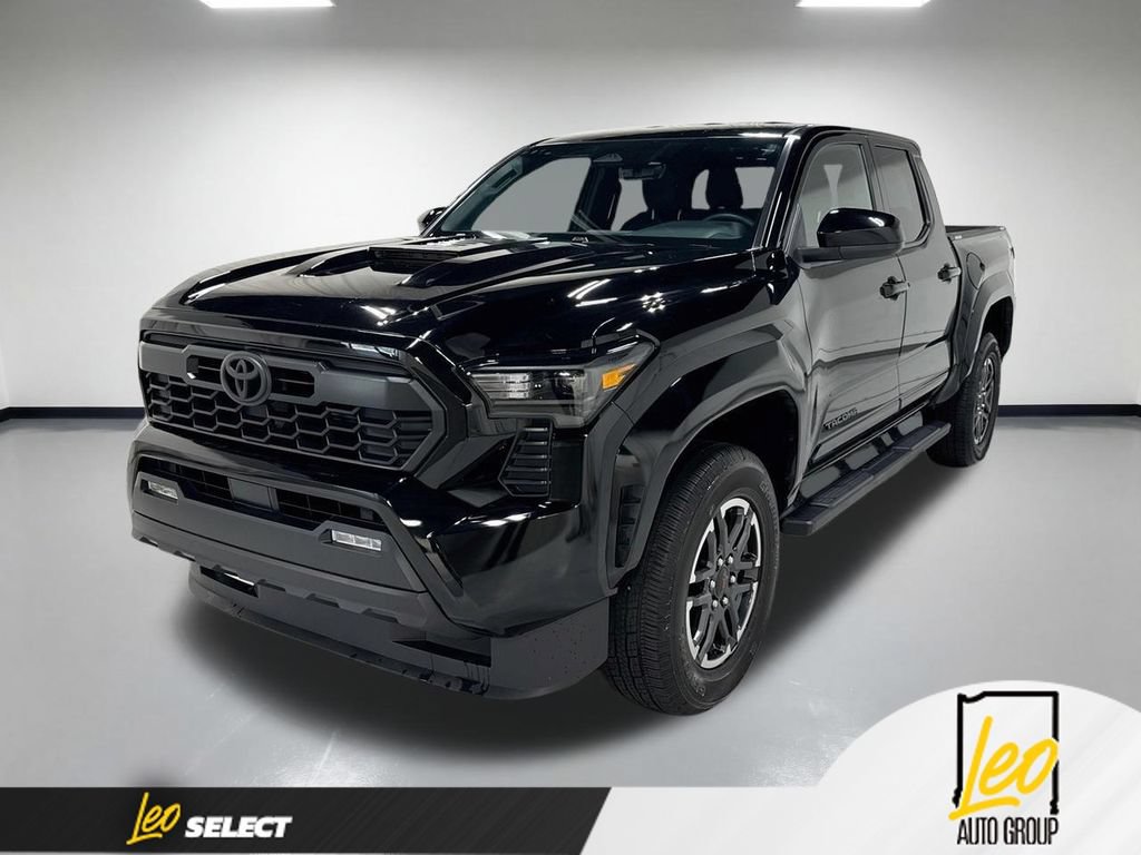 Used 2025 Toyota Tacoma TRD Sport AWD/4WD image 1