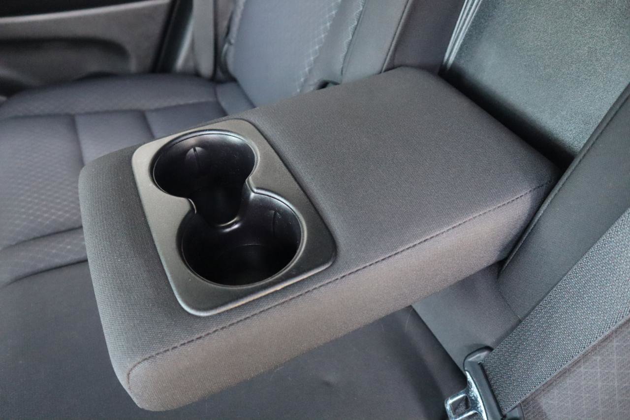 Used 2019 Jeep Grand Cherokee Laredo w/ 18" Wheel & 8.4" Radio Group image 59