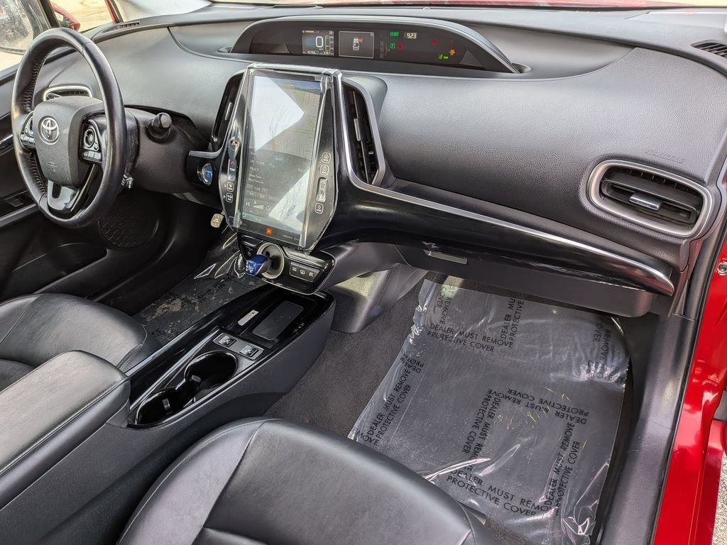 Used 2020 Toyota Prius Prime Limited FWD image 30
