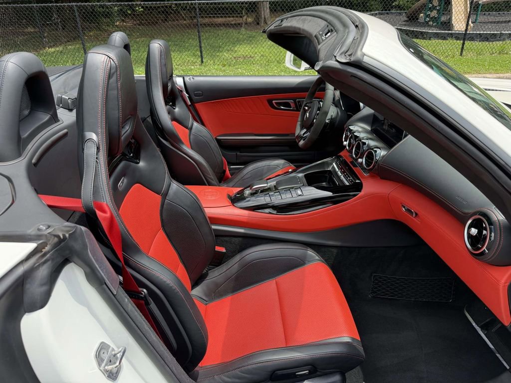 Used 2020 Mercedes-Benz AMG GT C w/ AMG Interior Night Package image 16