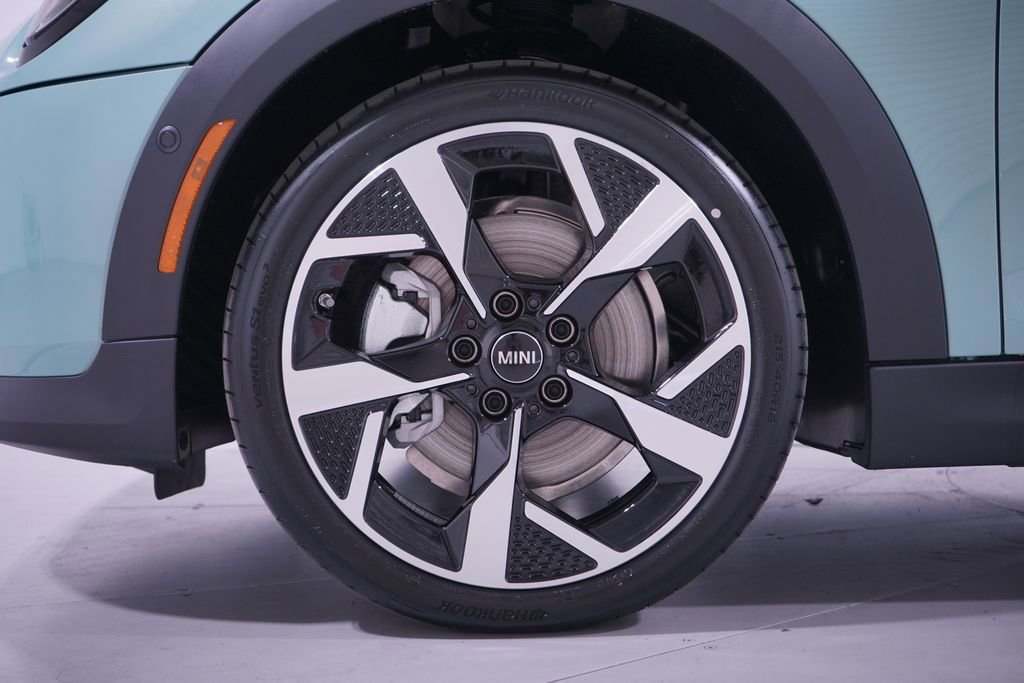 New 2026 MINI Cooper S image 2