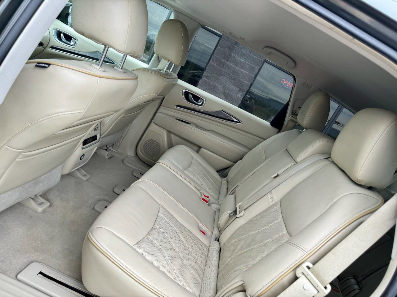 Used 2014 INFINITI QX60 AWD w/ Premium Package image 9