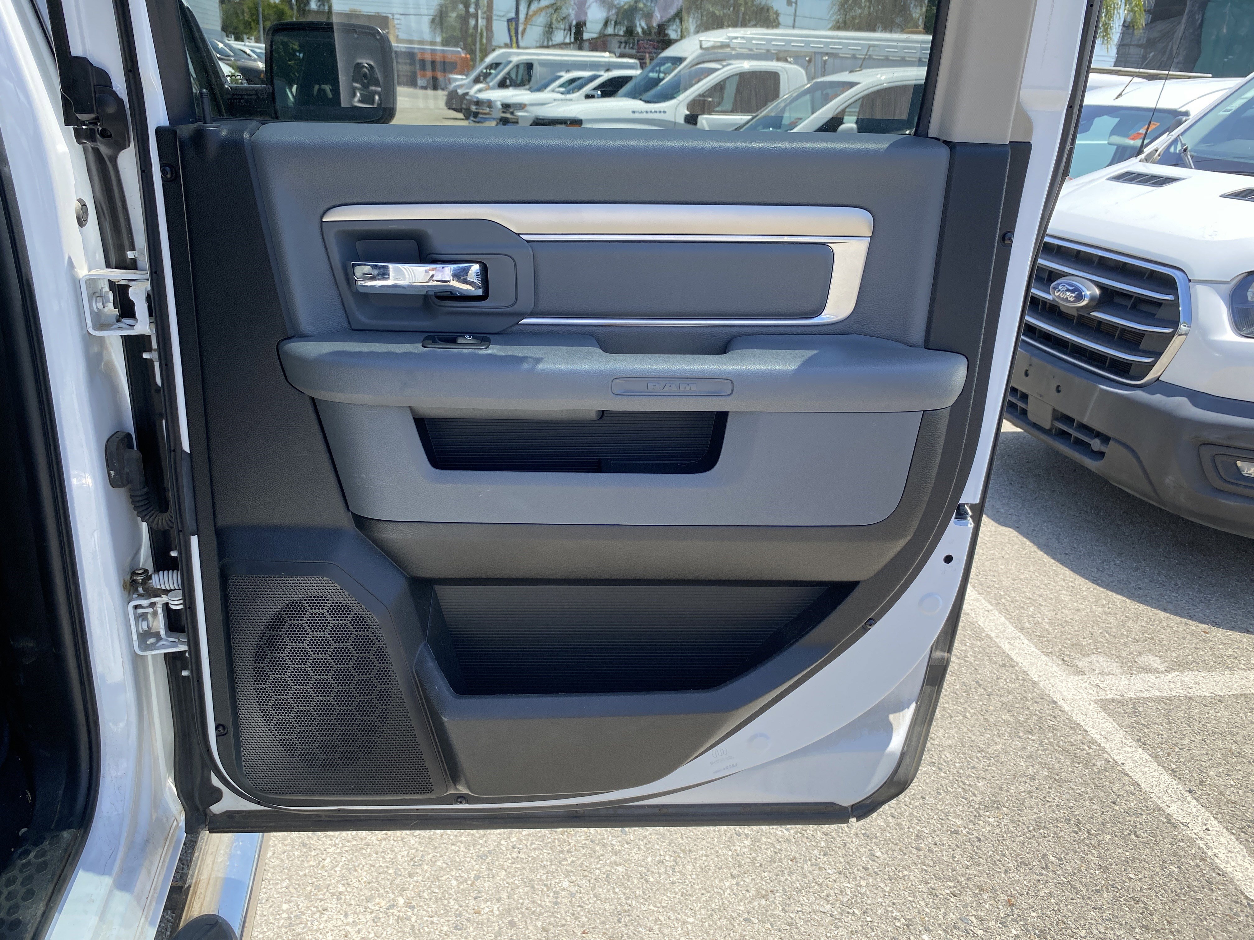 Used 2019 RAM 1500 Classic SLT RWD image 21