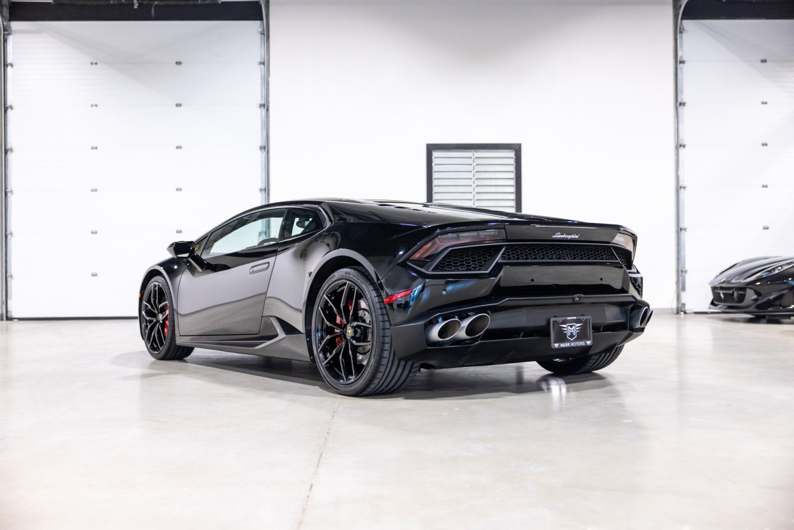 Used 2017 Lamborghini Huracan LP 580-2 RWD image 6