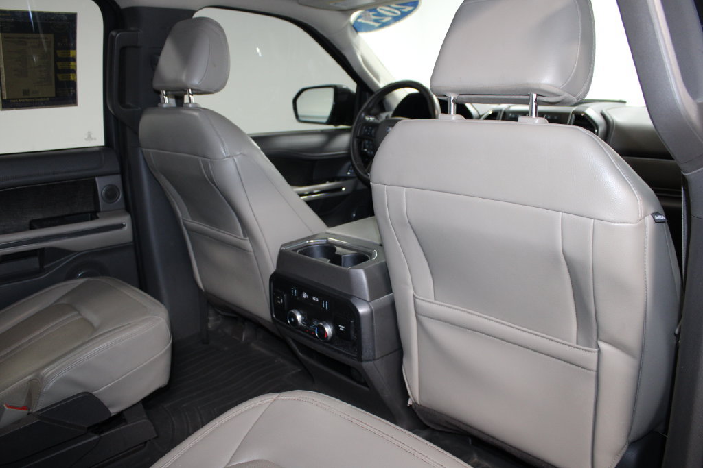Used 2021 Ford Expedition Limited AWD/4WD image 34