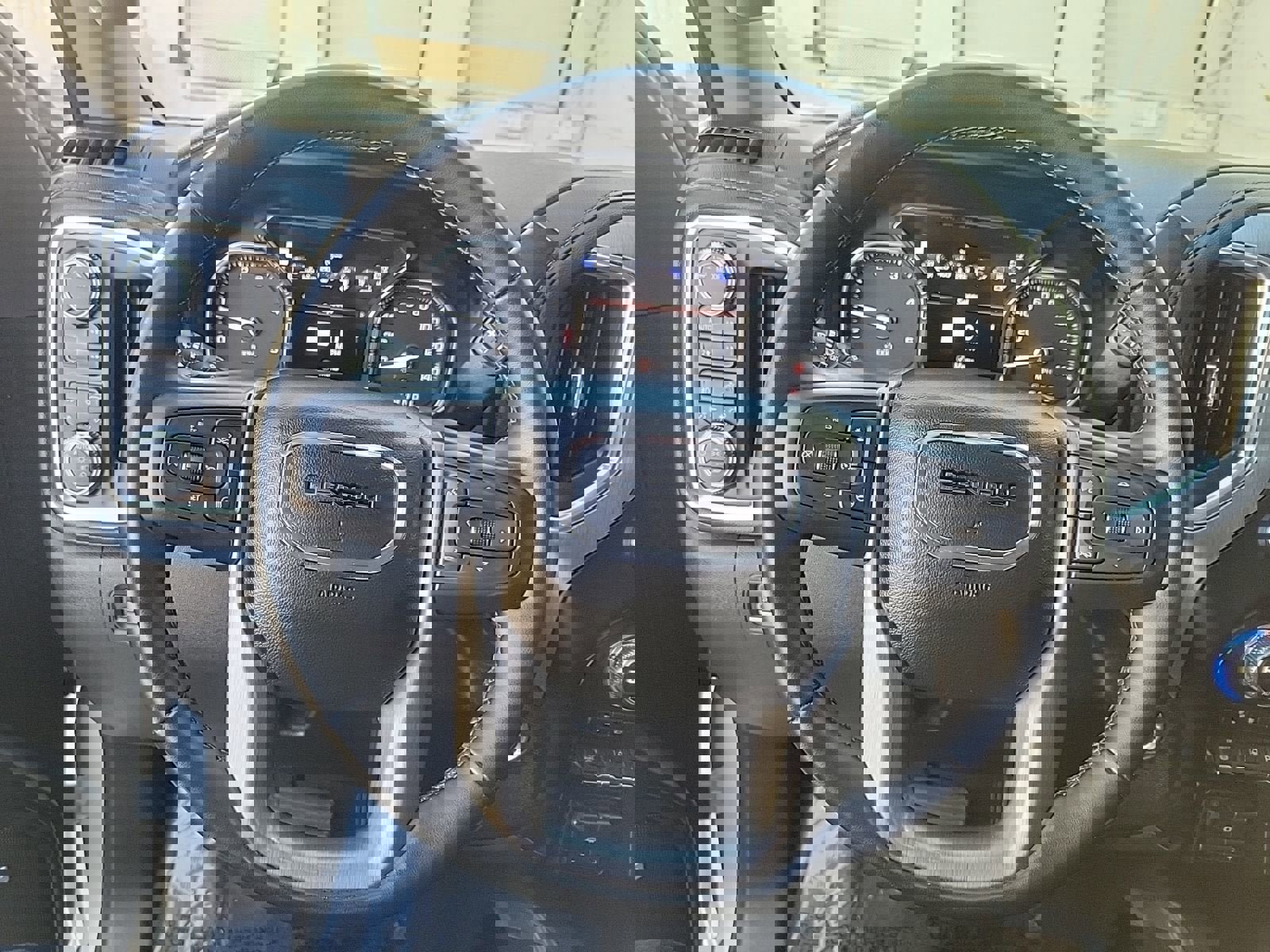 Used 2023 GMC Sierra 2500 Denali image 25