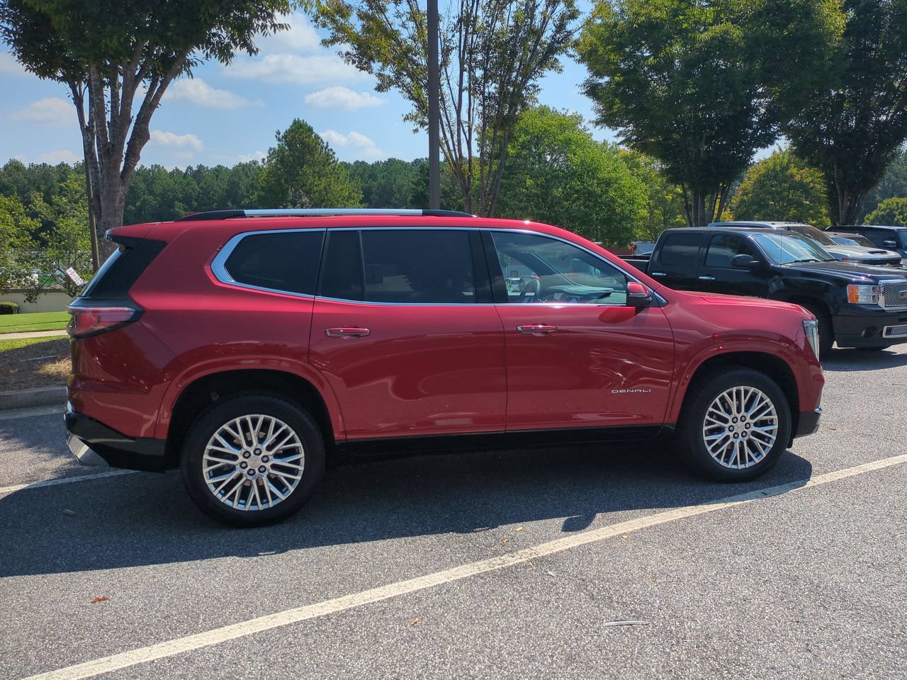 Used 2024 GMC Acadia Denali w/ LPO, Floor Liner Package AWD/4WD image 9