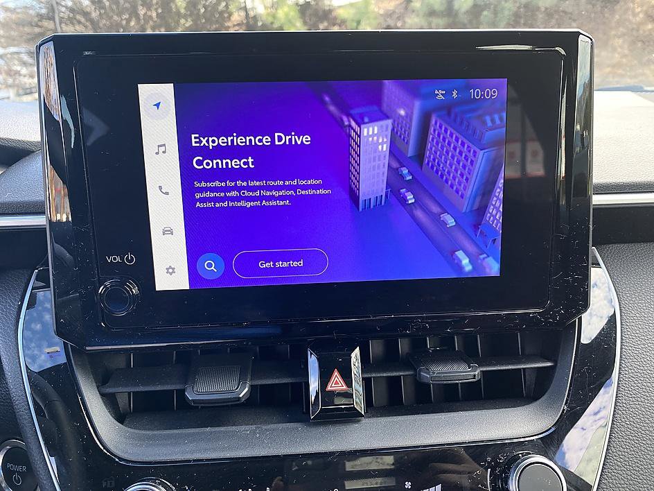 Used 2025 Toyota Corolla SE image 13