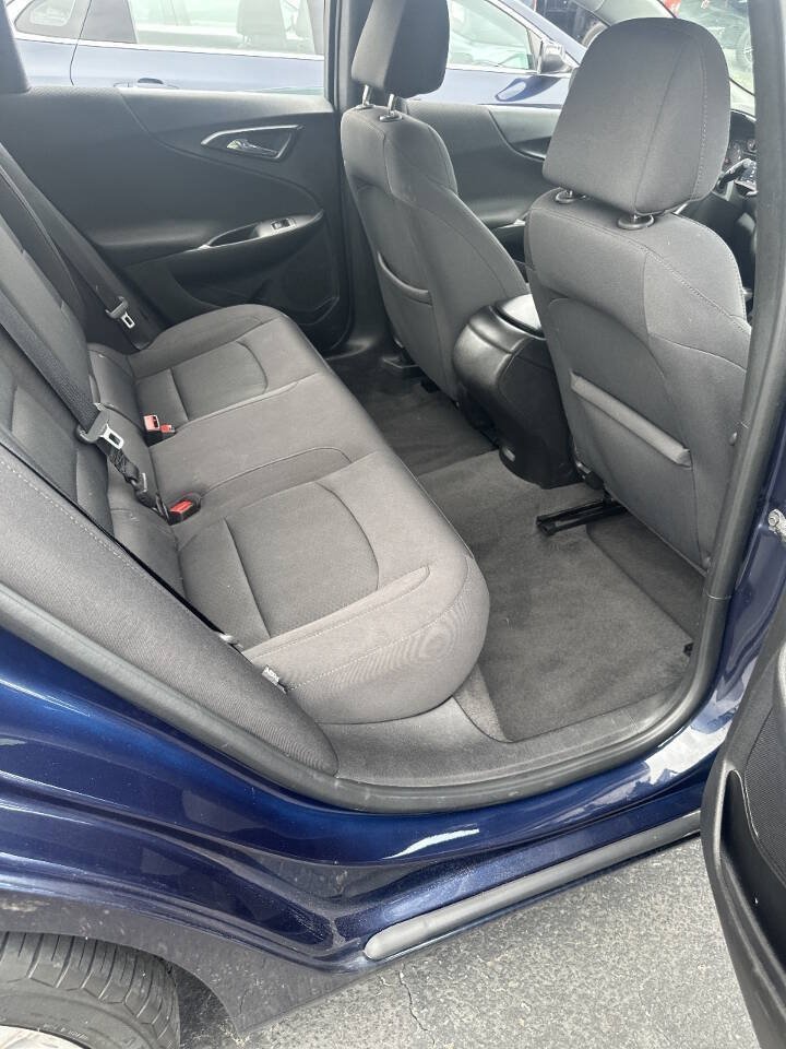 Used 2017 Chevrolet Malibu LS FWD image 13