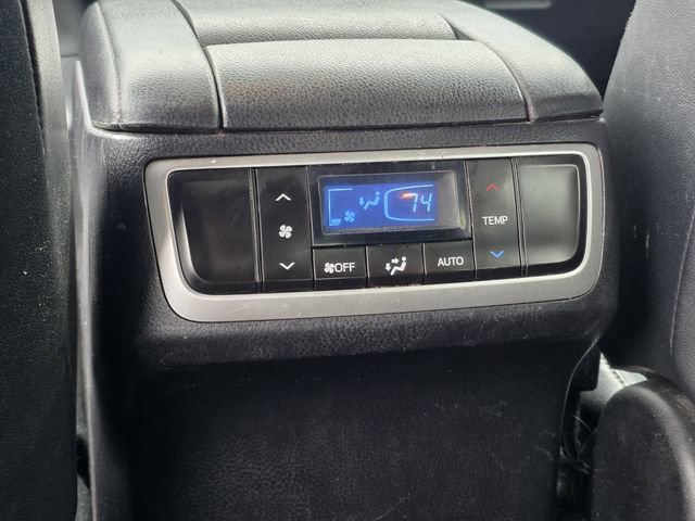 Used 2016 Toyota Highlander XLE image 15