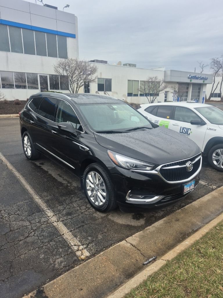 Used 2020 Buick Enclave Premium w/ Sun and Sites Package image 8