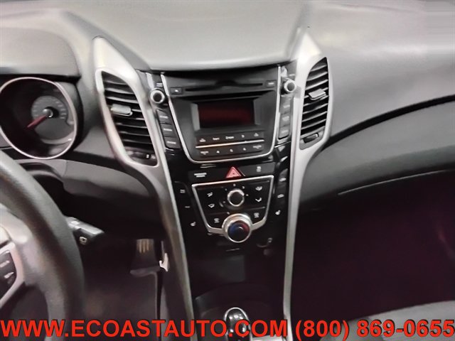 Used 2016 Hyundai Elantra GT FWD image 12