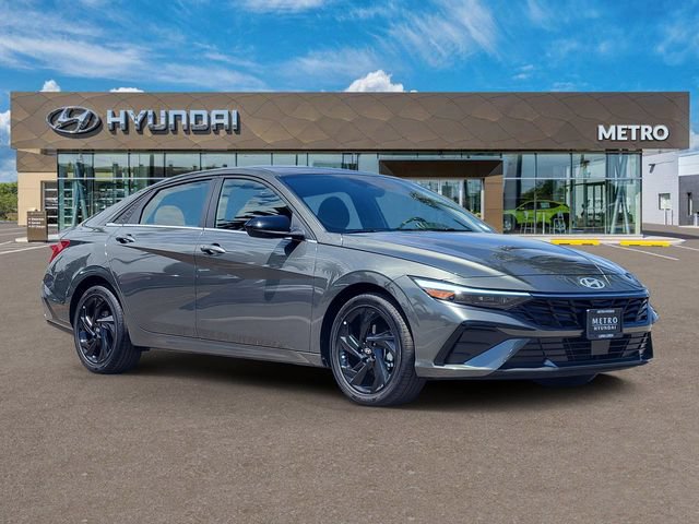 New 2026 Hyundai Elantra SEL Sport Premium