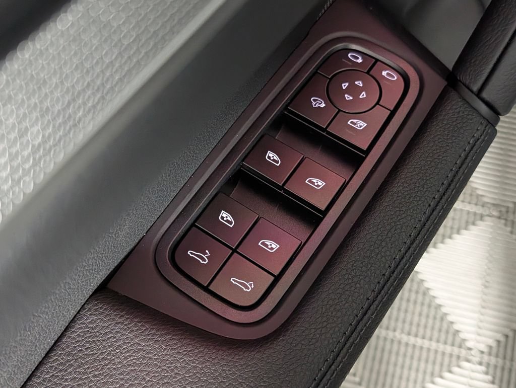 New 2026 Porsche Cayenne AWD/4WD image 27