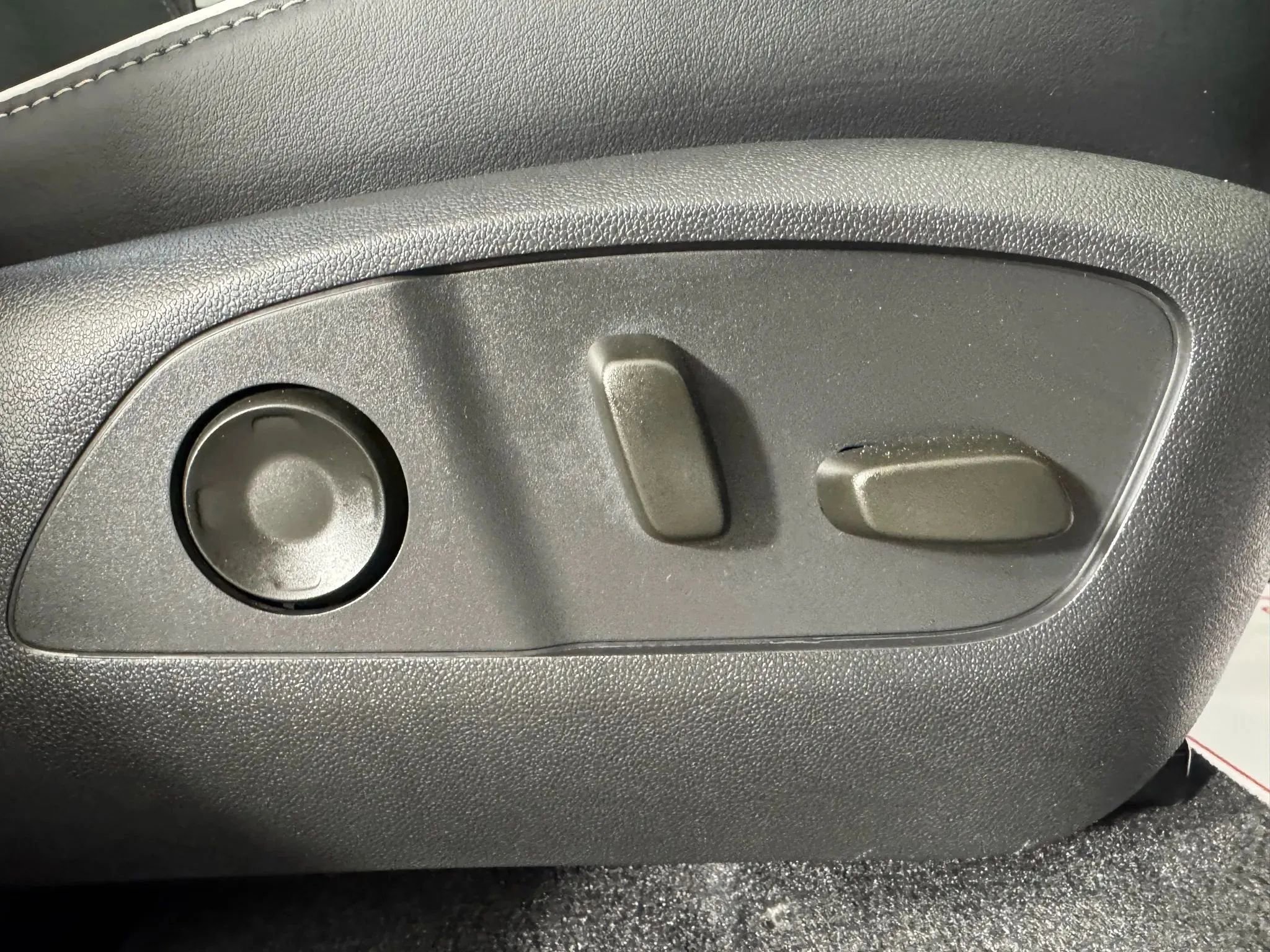 Used 2025 Buick Enclave Sport Touring w/ Super Cruise Package FWD image 32