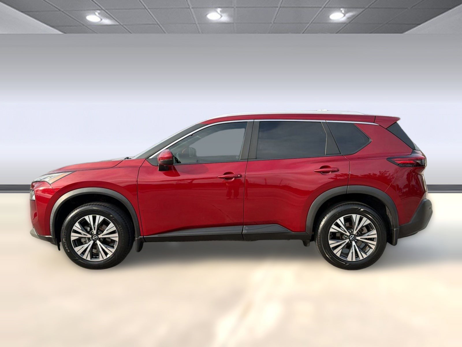 Used 2023 Nissan Rogue SV w/ SV Premium Package FWD image 2