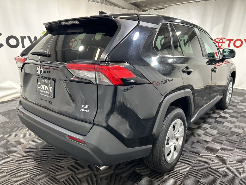 Used 2024 Toyota RAV4 LE image 8