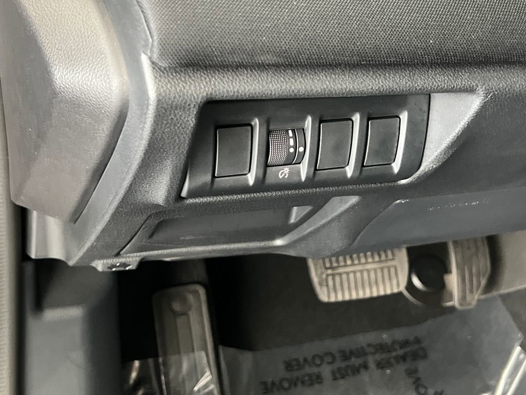 Used 2025 Subaru Outback Premium w/ Popular Package #1A image 34