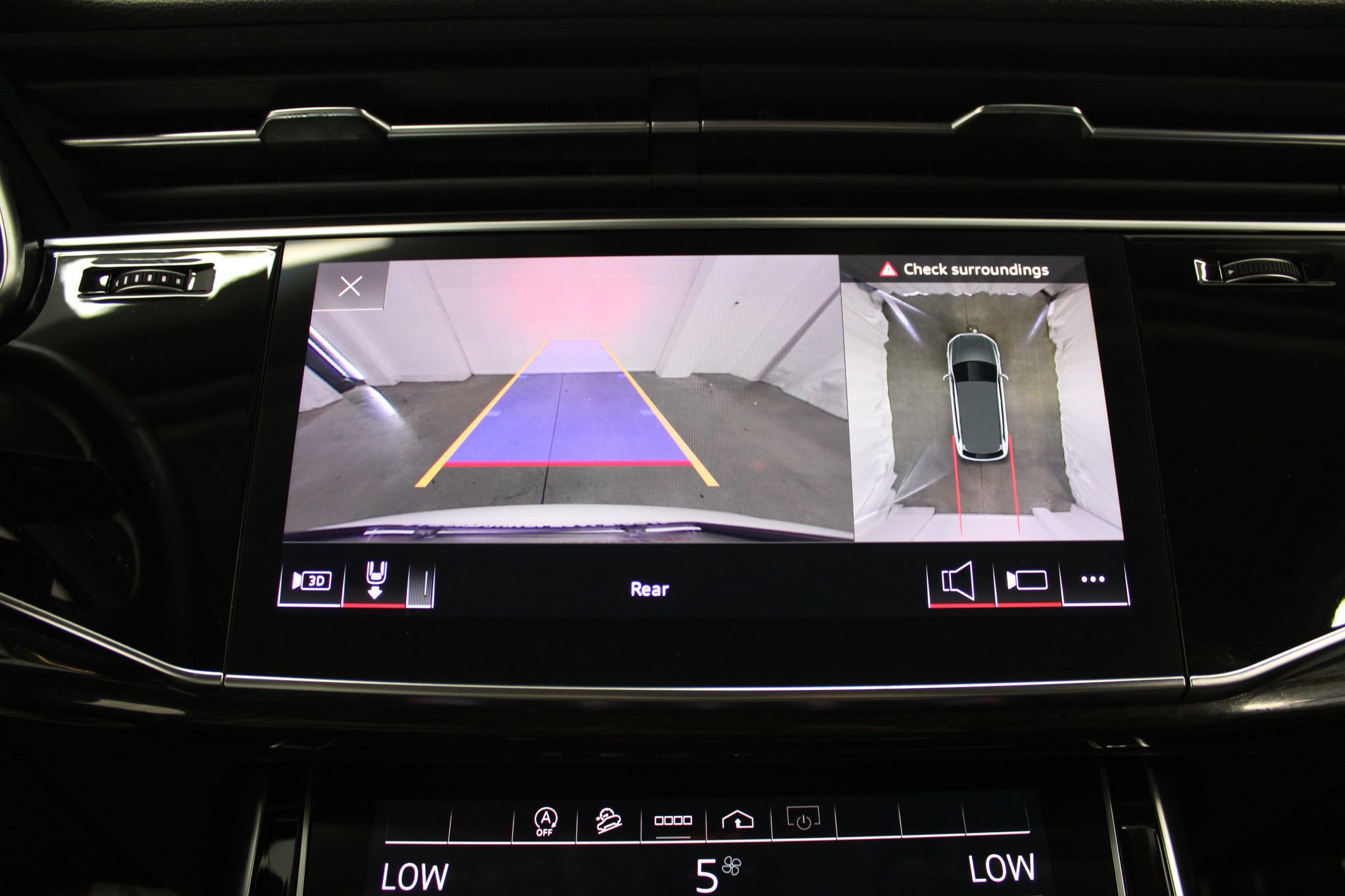 Used 2023 Audi Q7 3.0T Premium Plus AWD/4WD image 49