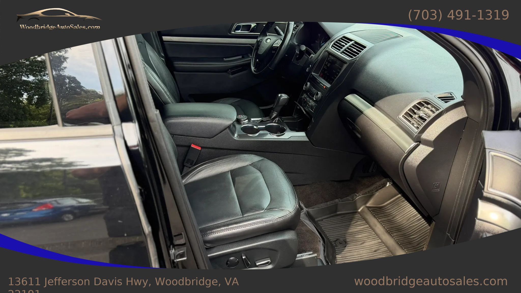 Used 2018 Ford Explorer XLT w/ Equipment Group 202A AWD/4WD image 16