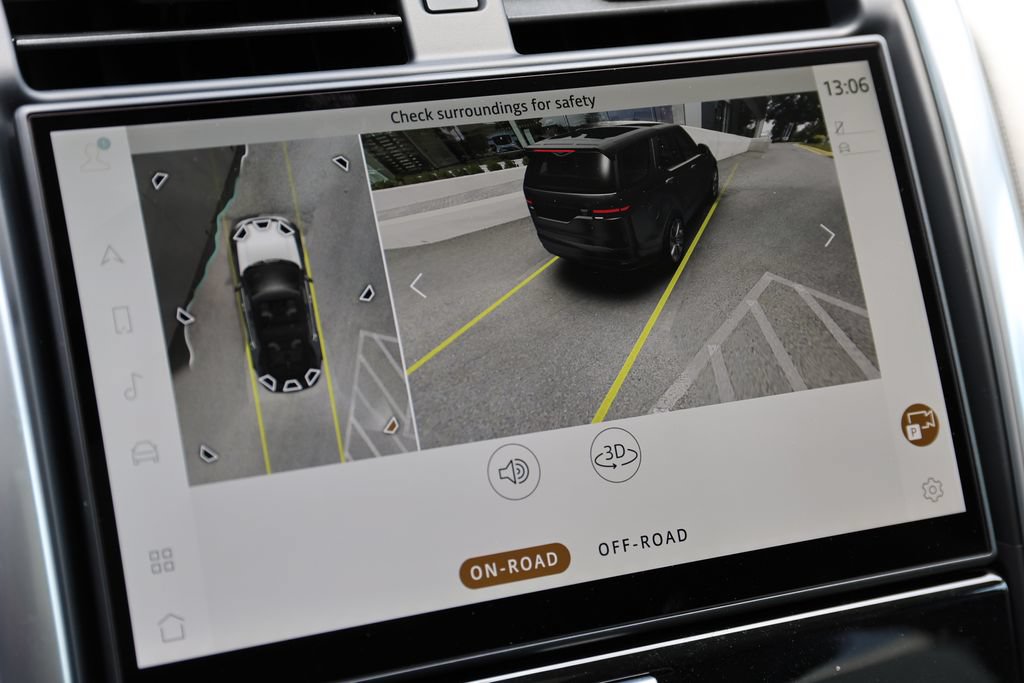 New 2026 Land Rover Discovery S AWD/4WD image 11