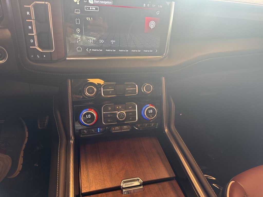 Used 2023 GMC Yukon Denali Ultimate image 37