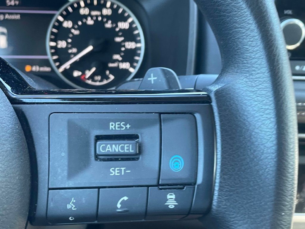 Used 2023 Nissan Rogue SV AWD/4WD image 31