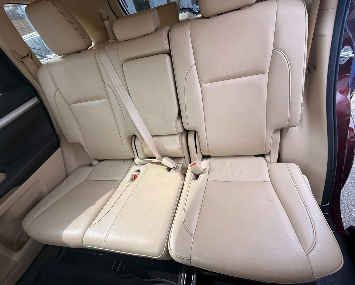 Used 2019 Toyota Highlander XLE image 26